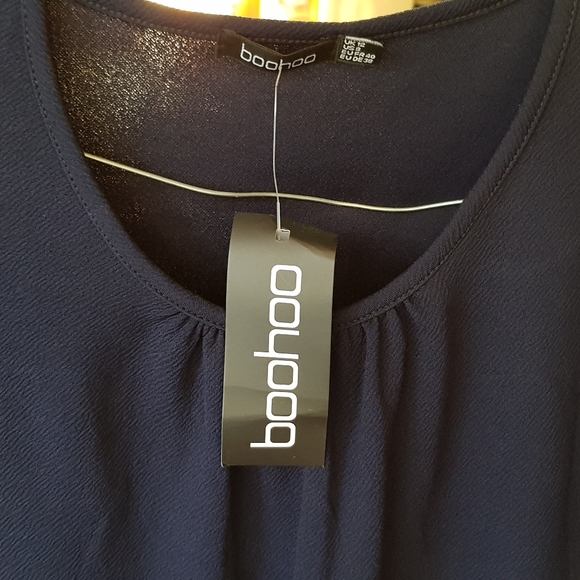 Navy bell sleeve Boohoo dress NWT - Picture 3 of 8